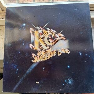 KC and the Sunshine Band Vinyl Record LP - WHO DO YA LOVE